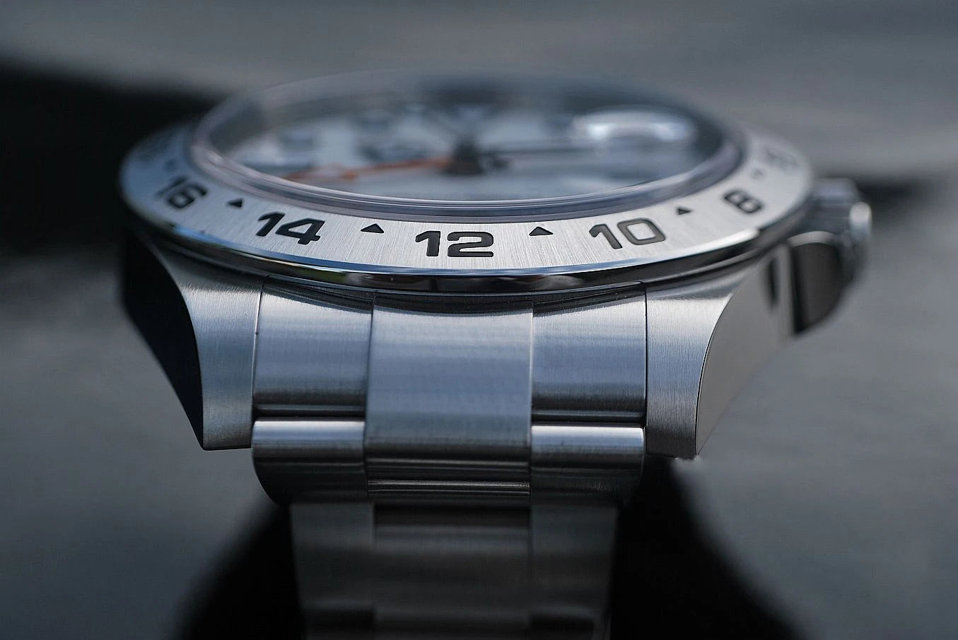 2024 GMT Horizon — White Dial & Silver Stainless Steel