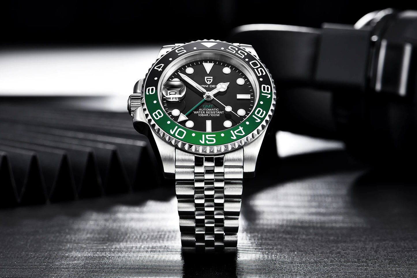 Aurum Diver — 40mm Luxury GMT Automatic