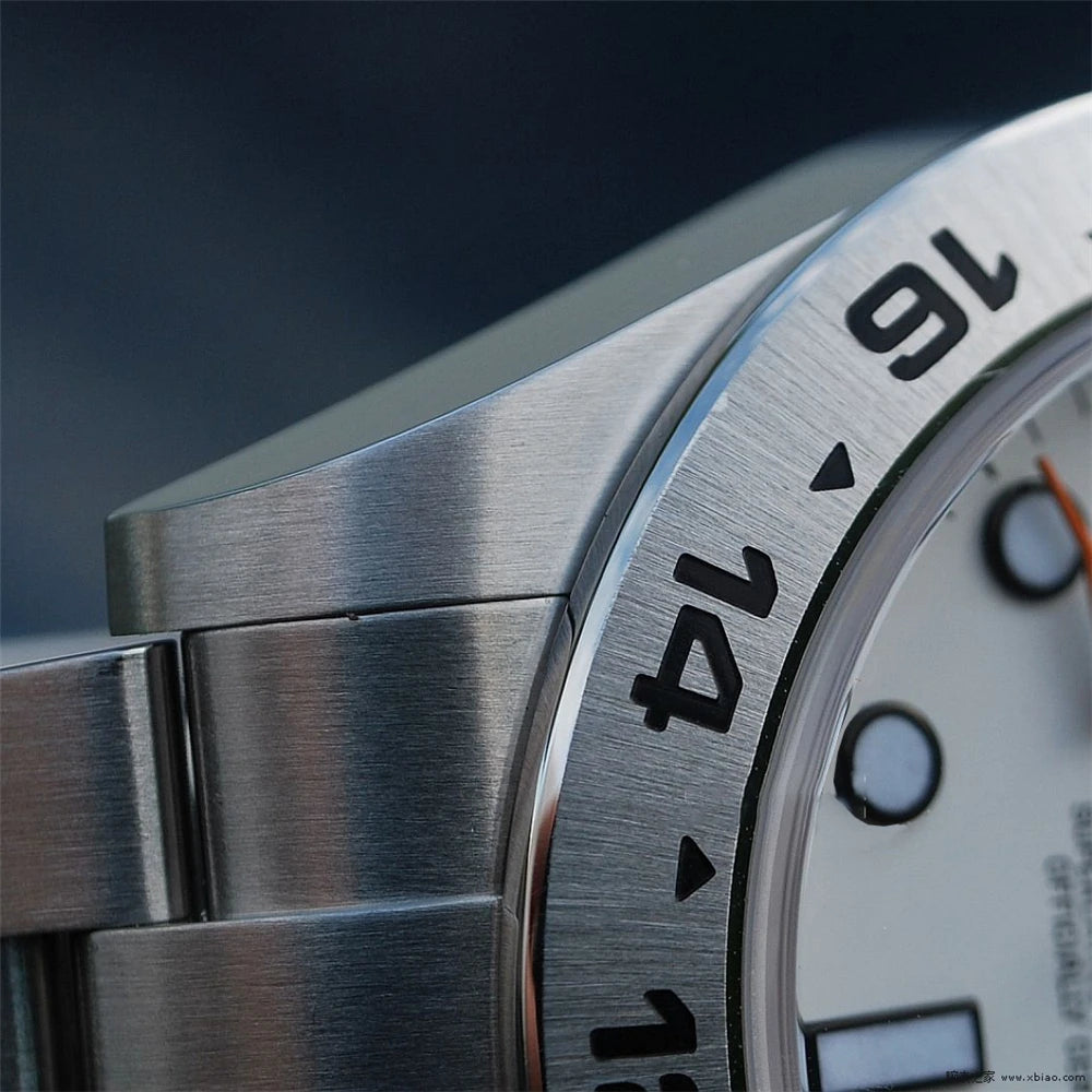 2024 GMT Horizon — White Dial & Silver Stainless Steel