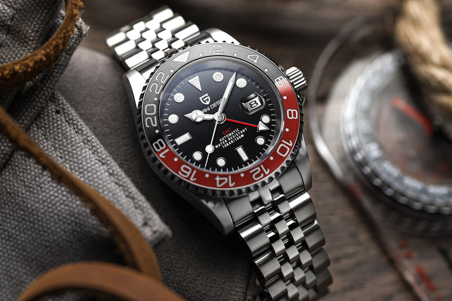 Aurum Diver — 40mm Luxury GMT Automatic