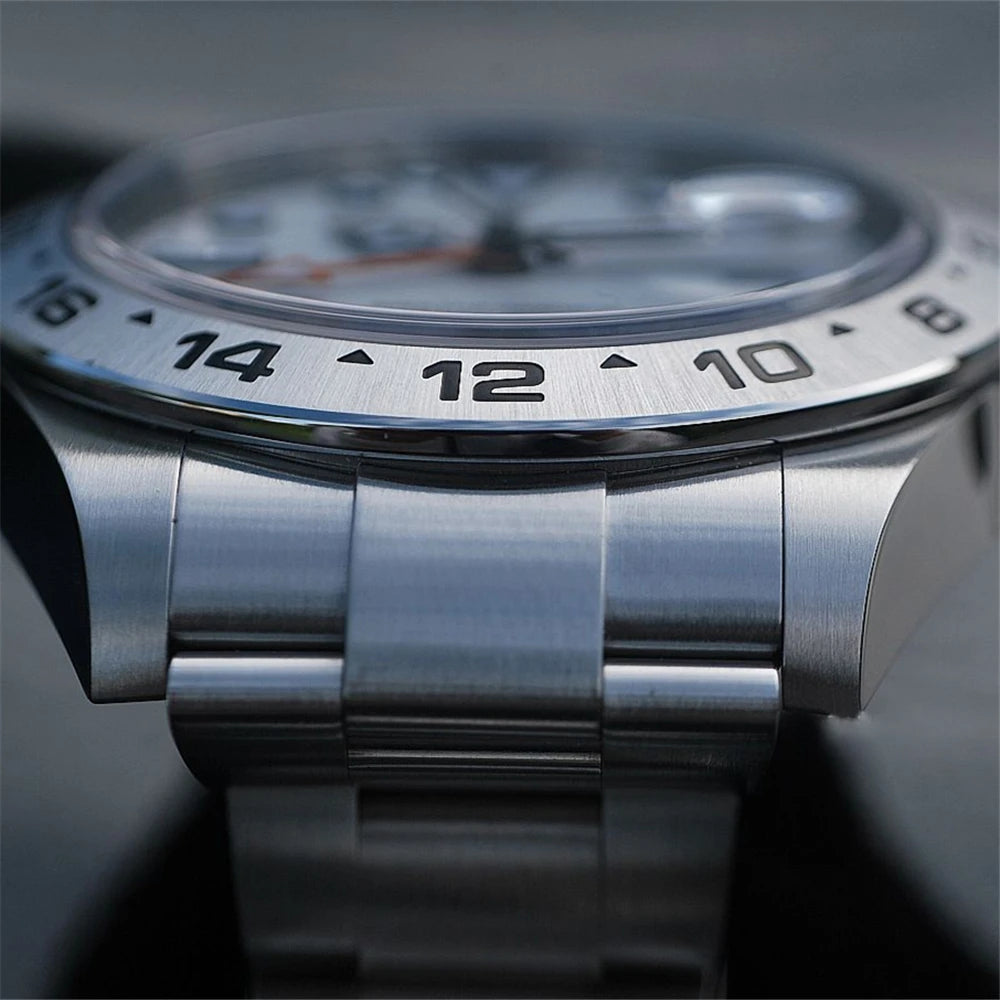 2024 GMT Horizon — White Dial & Silver Stainless Steel